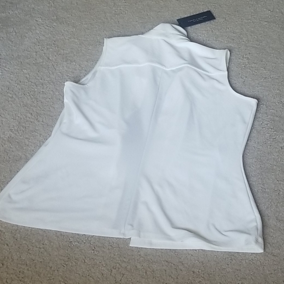 NWT Tommy Hilfiger Women Sleeveless Button Up Top - Picture 7 of 8